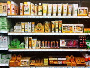 Burt's_Bees_Products,_Sep_2012